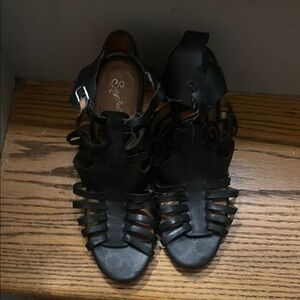 Seychelles Black Gladiator Sandals with Cage Design